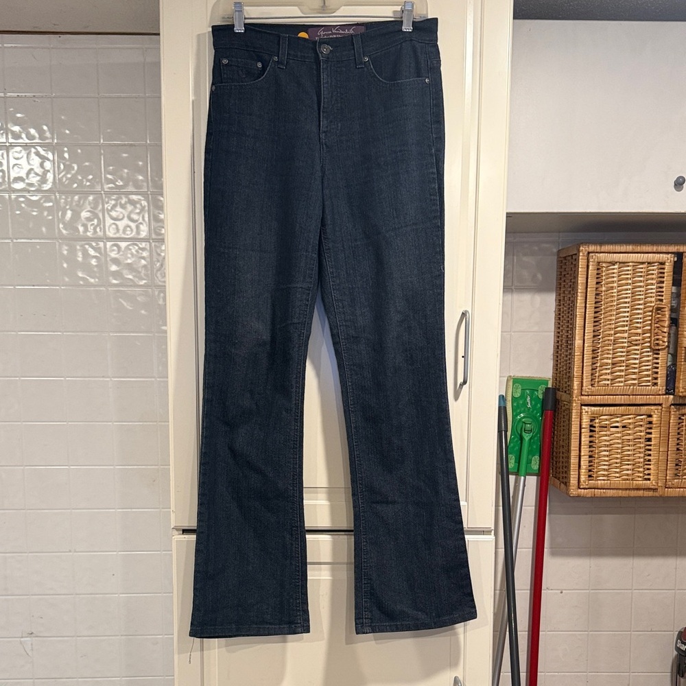Gloria Vanderbilt Dark wash bootcut jeans size 6 1:8